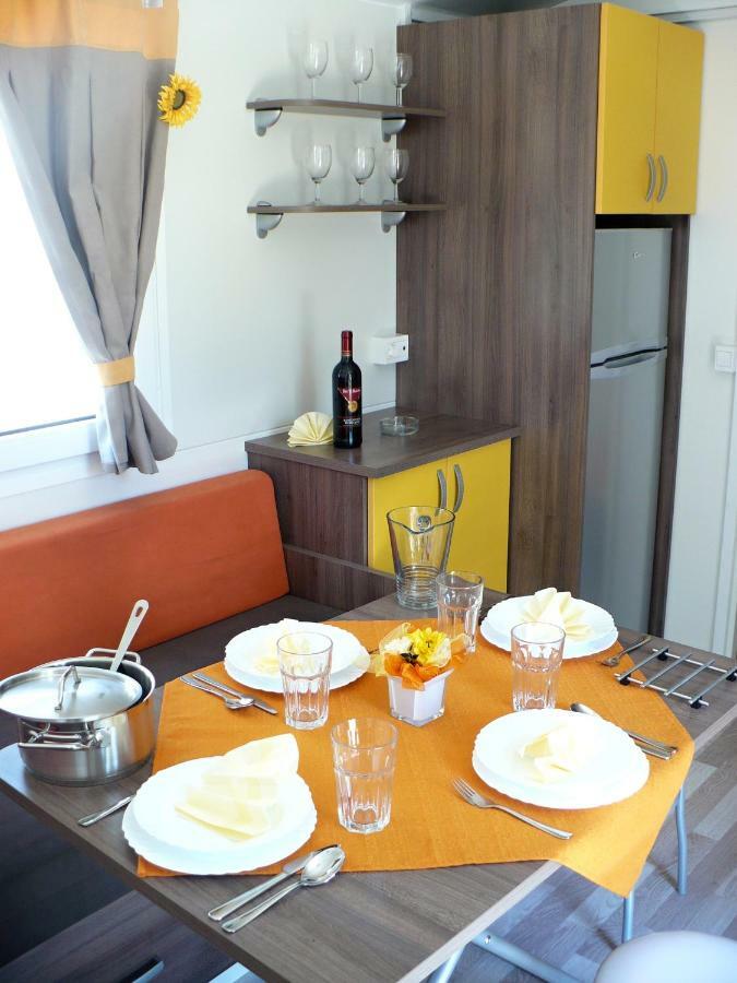 Victoria Mobilehome In Village Camping
